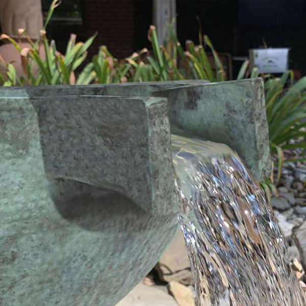 Atlantic Oase 30" Hammered Brass Bowl 4" Spillway