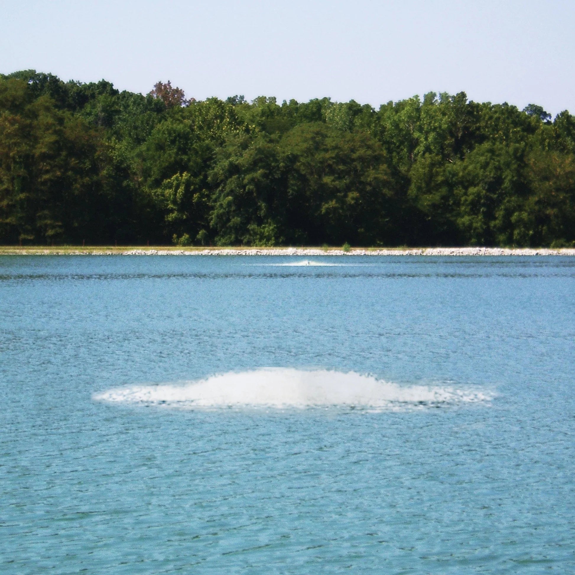 Outdoor Water Solutions 5HP-20HP Quantum - Pond Surface Aerator Fountain for Aquaculture / Water Treatment