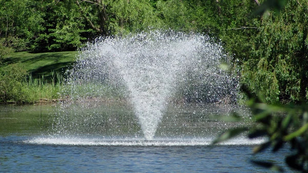 Scott Aerator North Star Fountain Aerator for Large Commercial Ponds